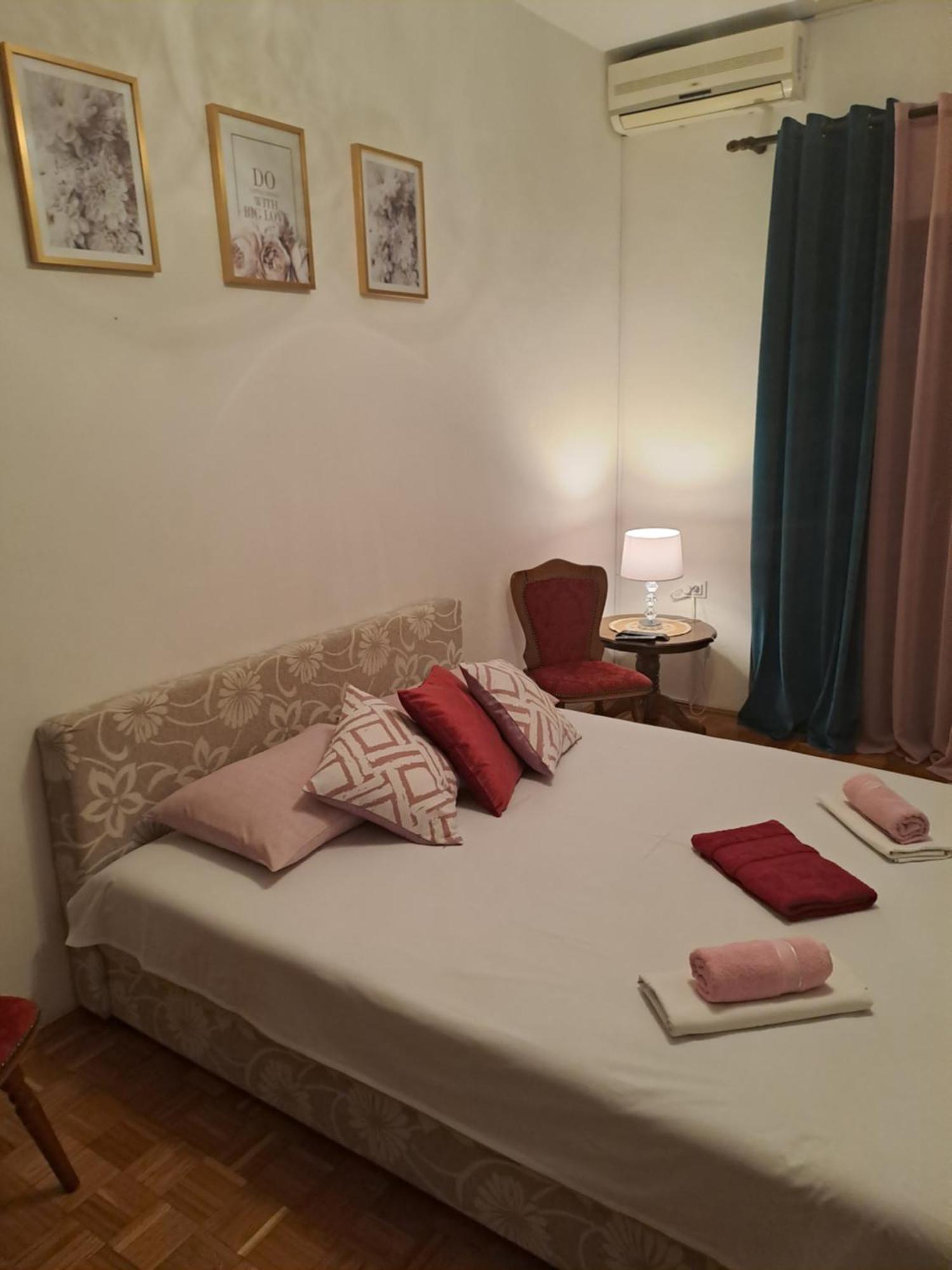 Apartmani Pandurevic 헤르섹 외부 사진