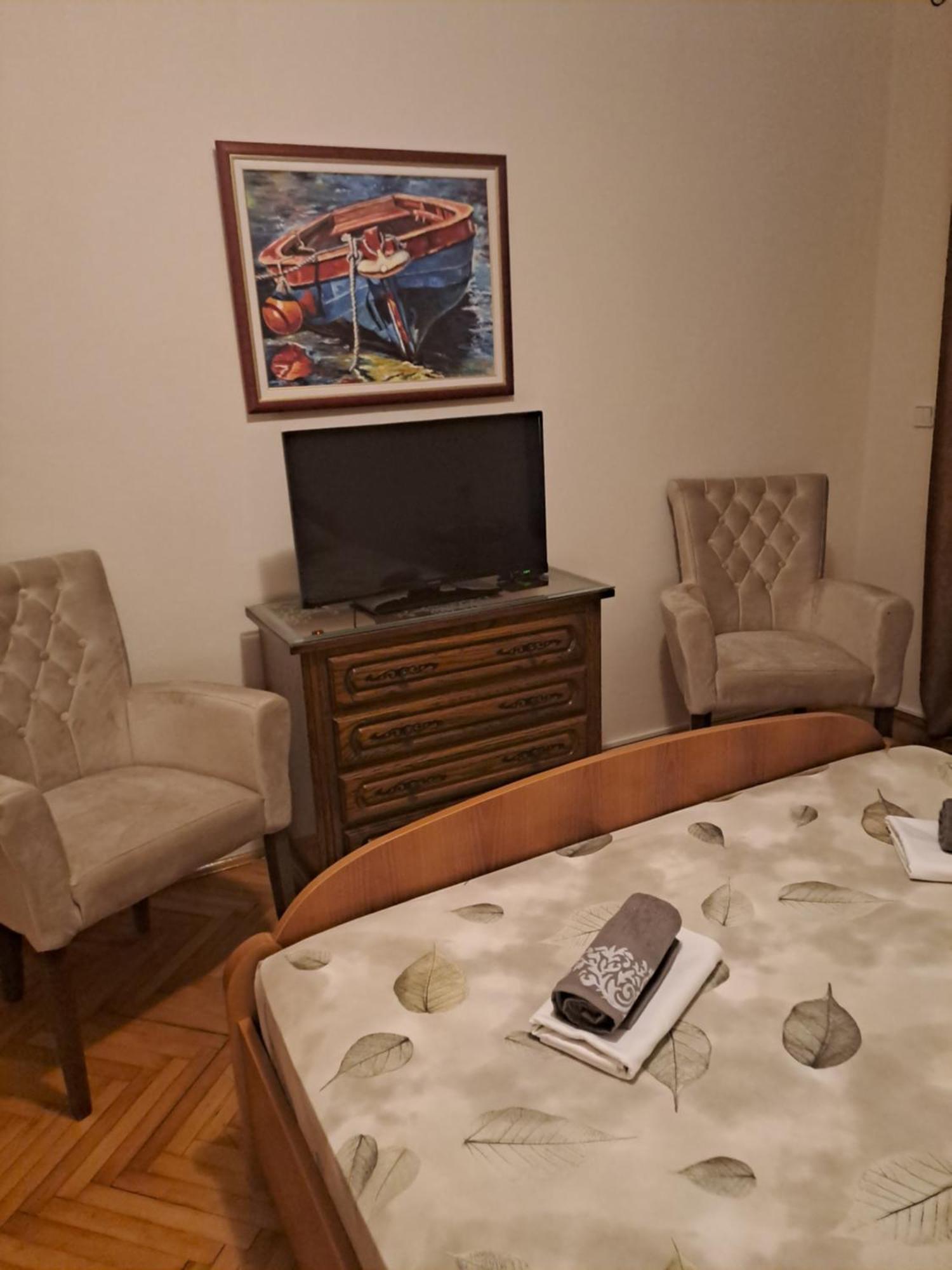 Apartmani Pandurevic 헤르섹 외부 사진