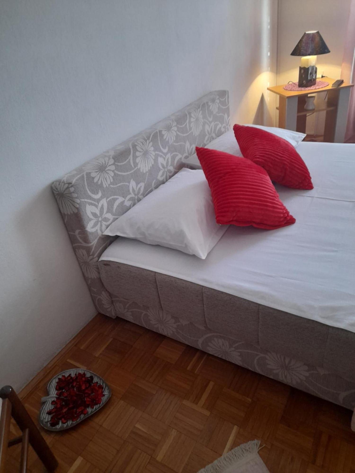 Apartmani Pandurevic 헤르섹 객실 사진