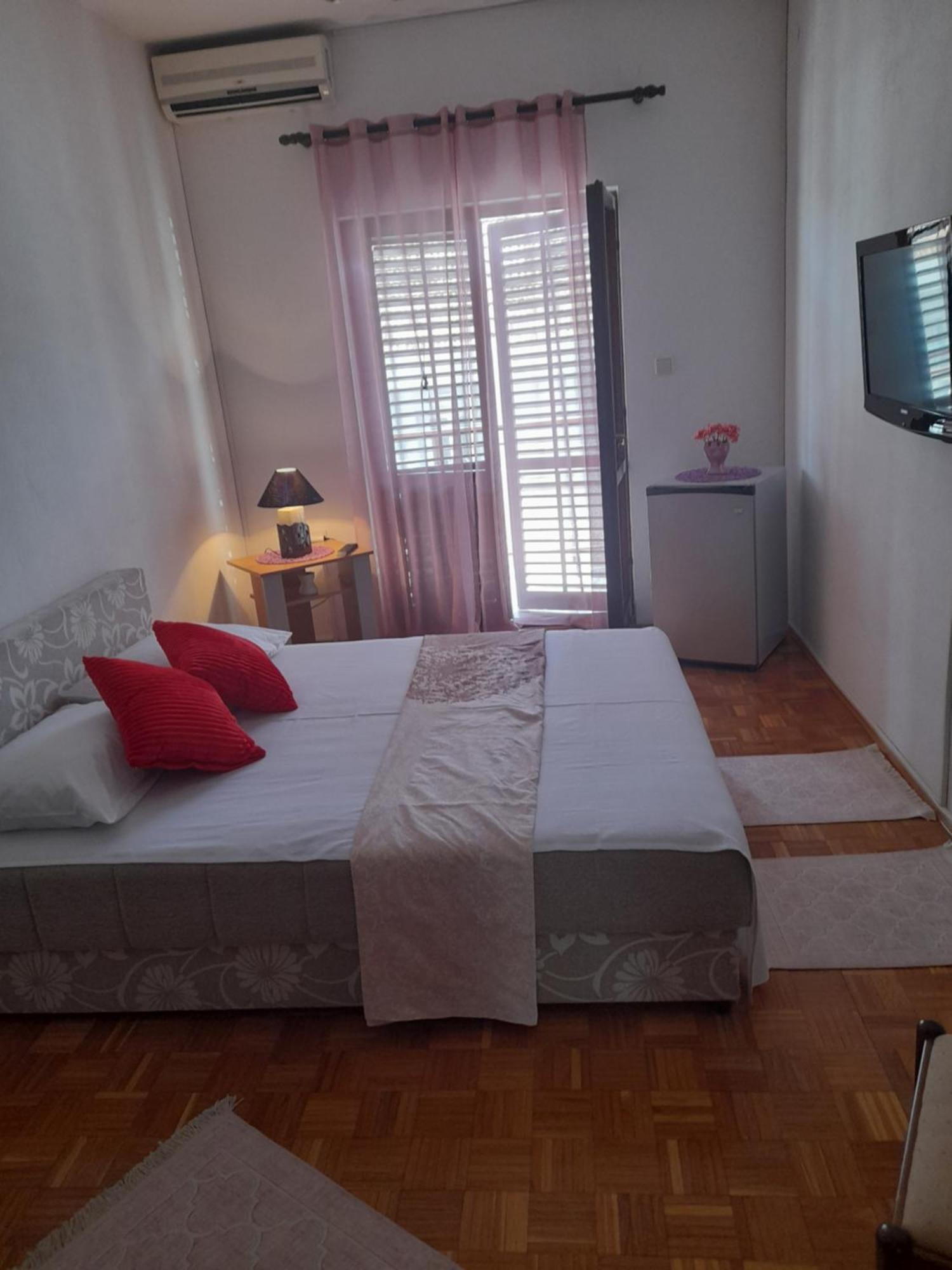 Apartmani Pandurevic 헤르섹 객실 사진