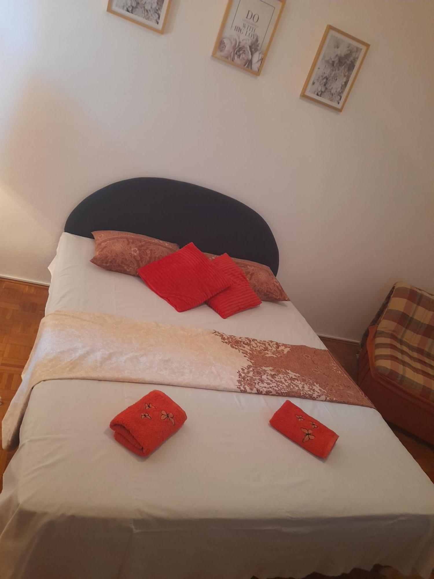 Apartmani Pandurevic 헤르섹 객실 사진