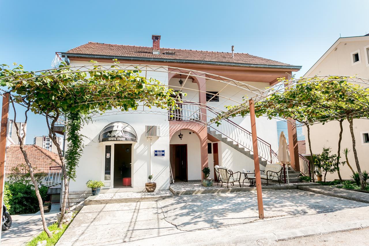 Apartmani Pandurevic 헤르섹 외부 사진