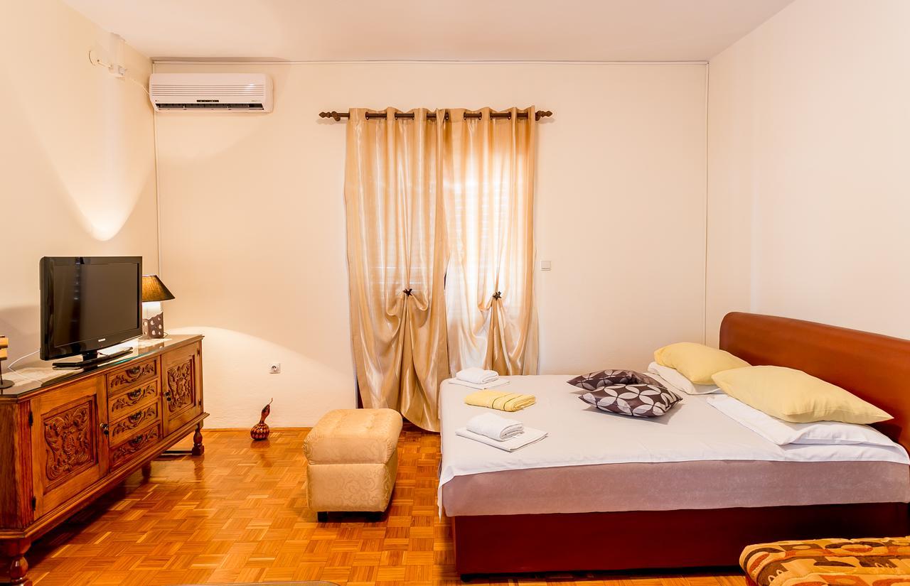 Apartmani Pandurevic 헤르섹 외부 사진