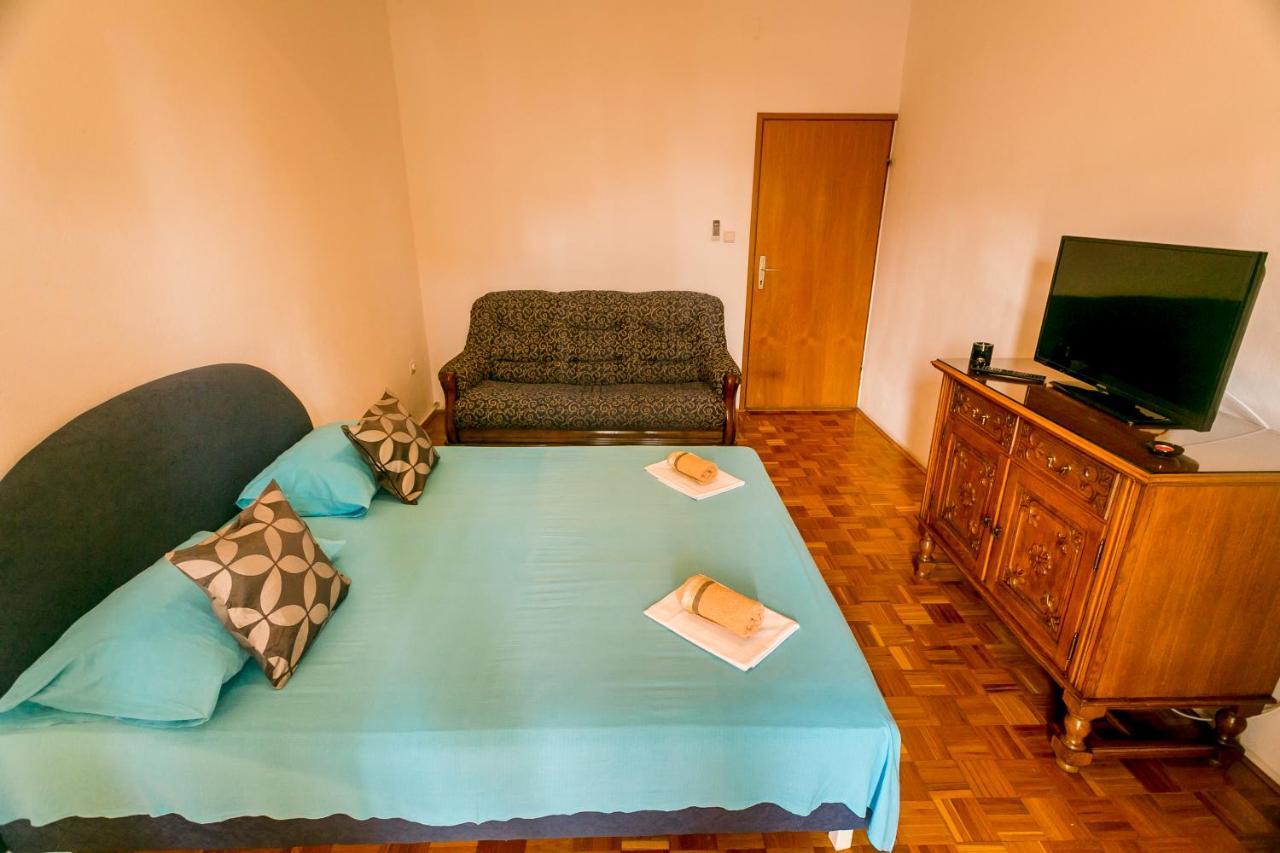 Apartmani Pandurevic 헤르섹 외부 사진